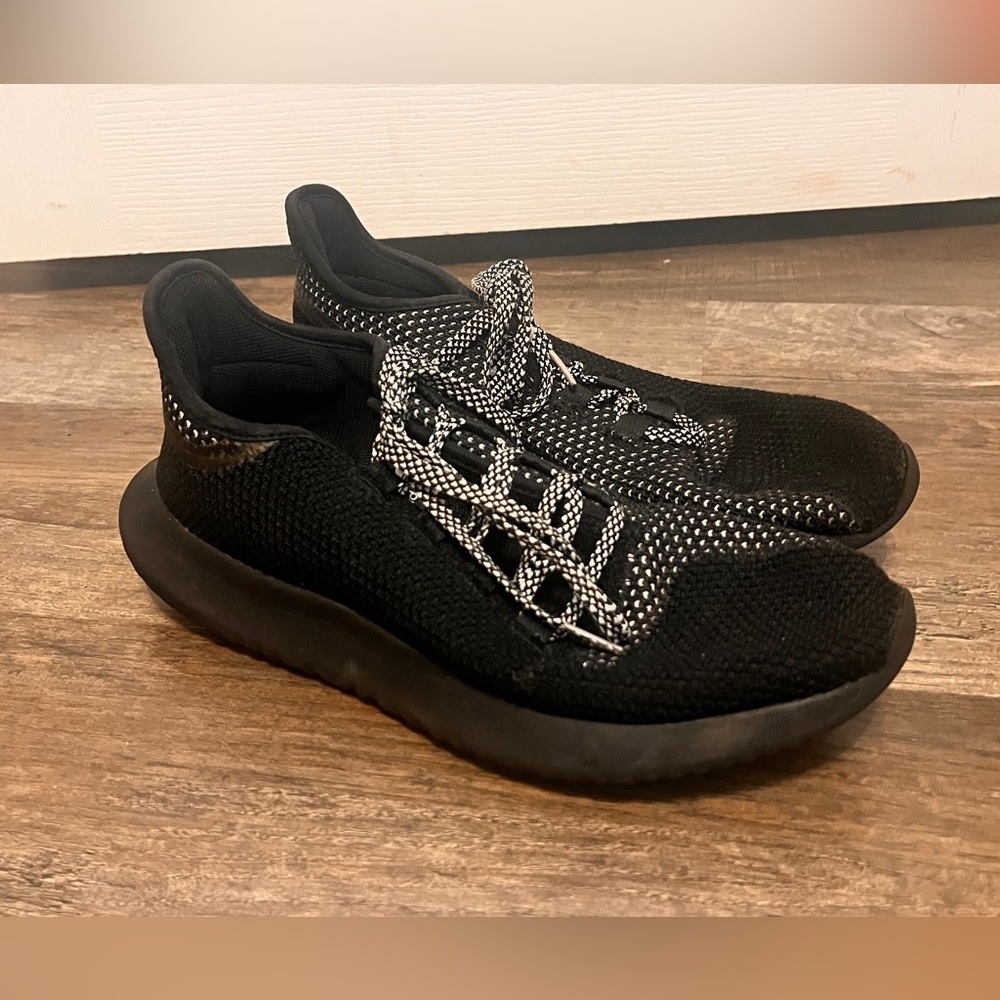 Ladies Adidas Tubular Tennis Shoes